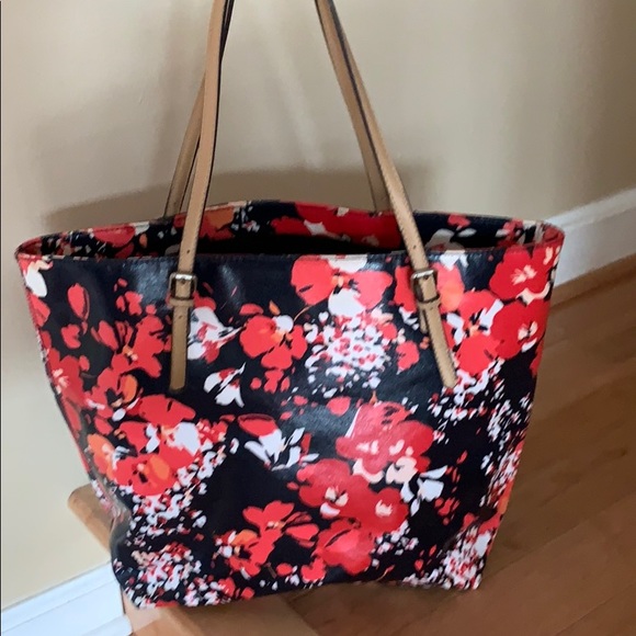 Merona Handbags - MERONA Floral Bag